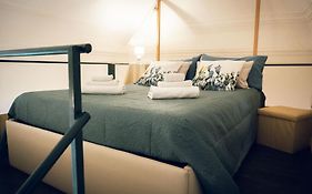 Manzoni House - By Holiday In The Ct